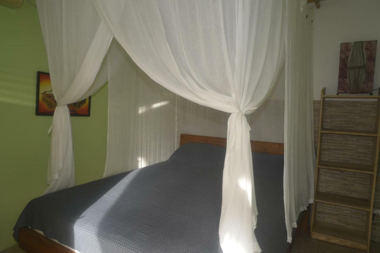 Green House Deshaies Bagian luar foto